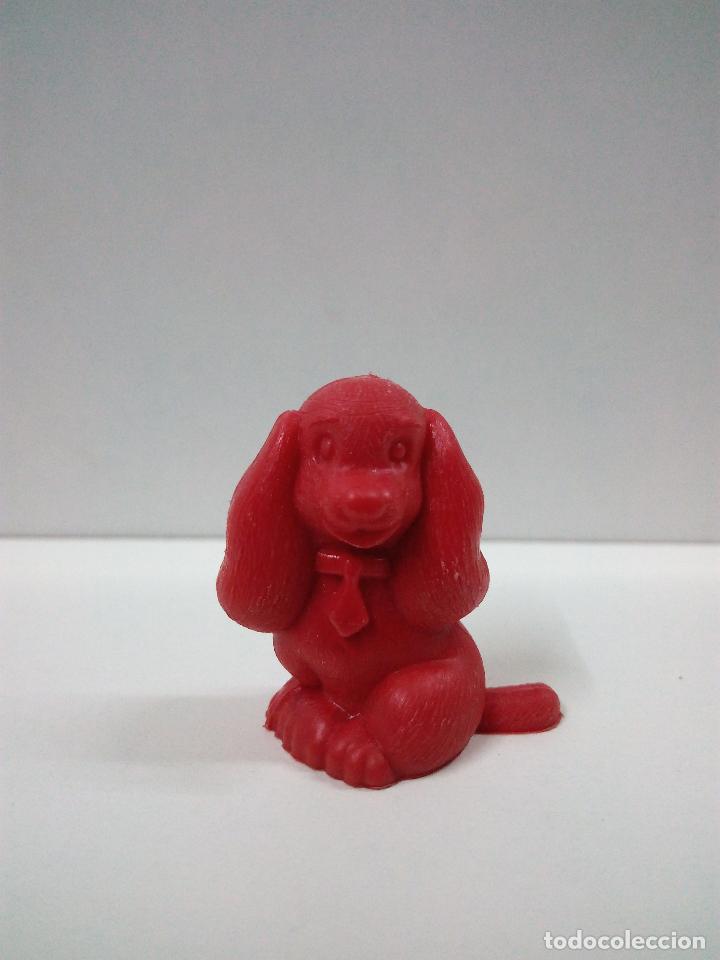 Figuras de goma y PVC: FIGURITA DUNKIN - Foto 1