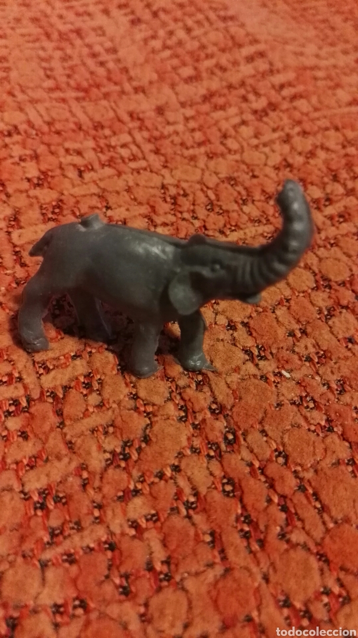 Figuras de goma y PVC: Dunkin elefante - Foto 1
