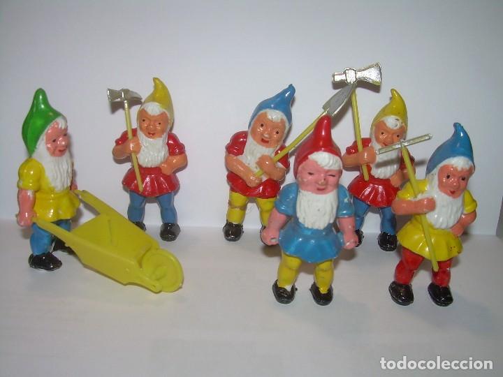 Figuras de goma y PVC: ANTIGUAS FIGURAS DE PLASTICO DURO. - Foto 1