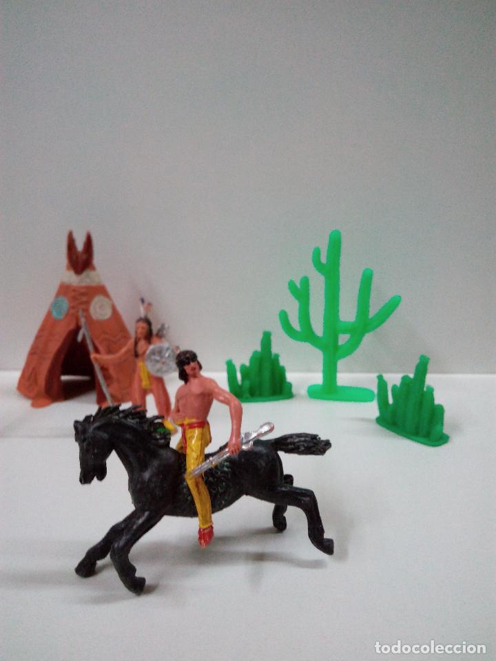 Figuras de goma y PVC: POBLADO INDIO . FIGURAS TIENDAS Y COMPLEMENTOS - Foto 4