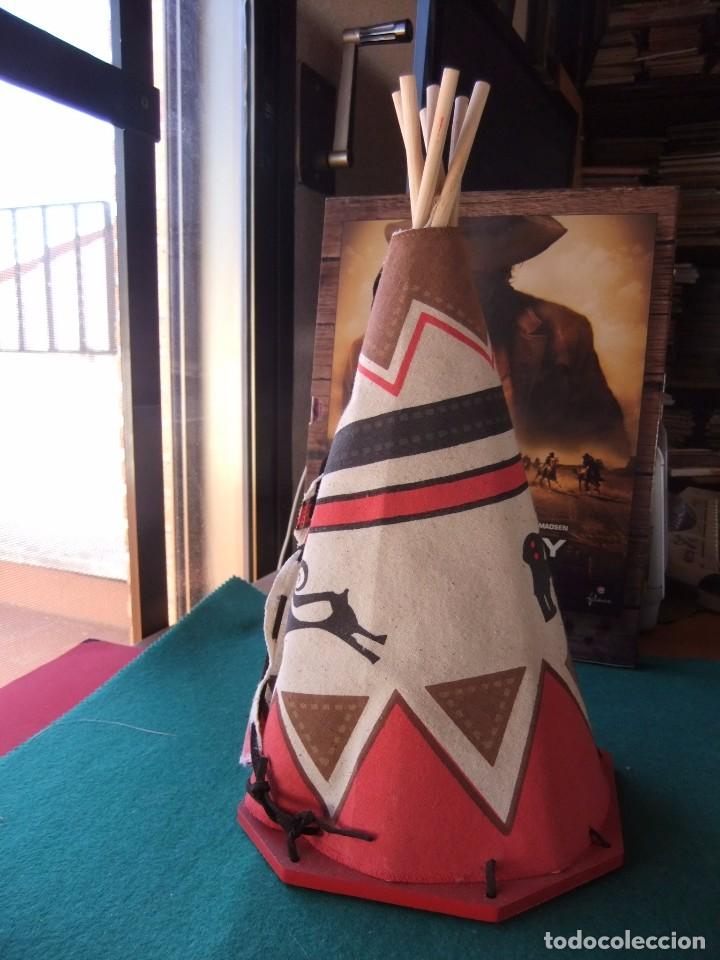 Figuras de goma y PVC: TIPI CHEROKEE  MARCA LE TOY VAN ENGLAND - Foto 2