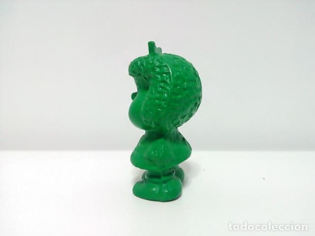 Figuras de Goma y PVC: Cera verde con forma de Mafalda. - Foto 2 - 75885487