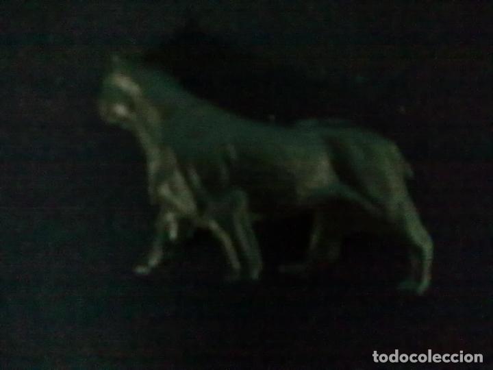 Figuras de goma y PVC: PANTERA NEGRA - Foto 2