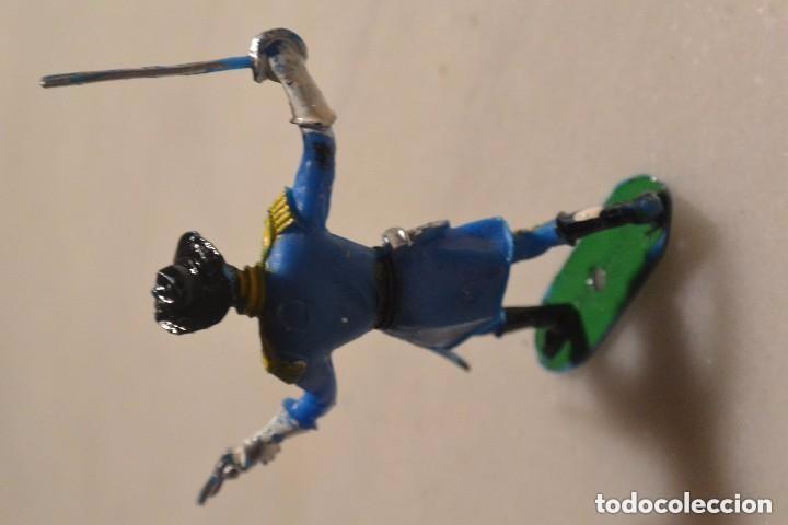 Figuras de goma y PVC: FEDERAL CON ESPADA Y PISTOLA COMANSI - Foto 2