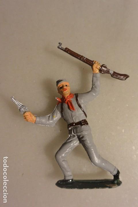 Figuras de goma y PVC: VAQUERO PLASTICO PINTADO comansi - Foto 1