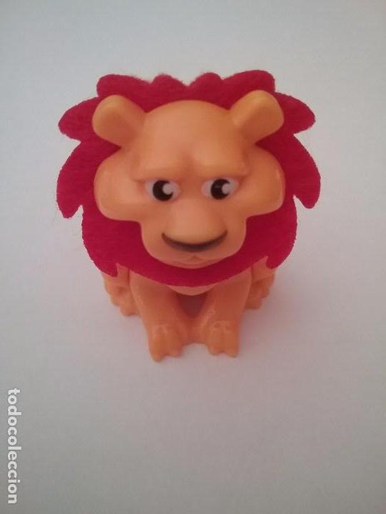 Figuras de goma Kinder: Leon coleccion natoons. Magic Kinder - Foto 1