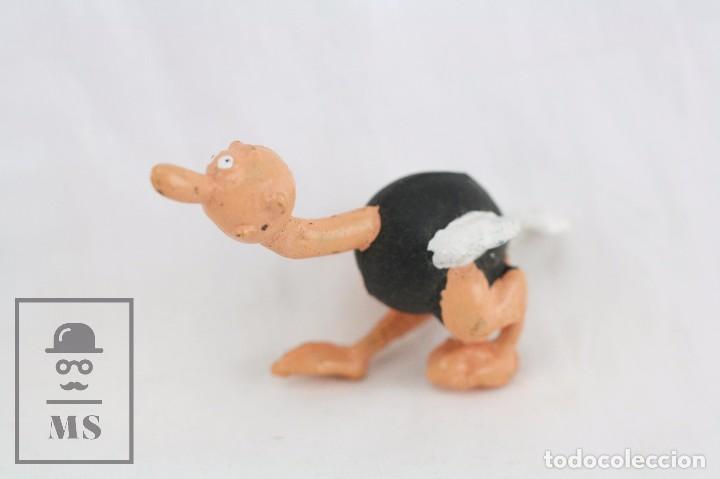 Rubber and PVC Figures: Figurita de Goma - Mortadelo Avestruz - Danone - Altura 3,5 cm