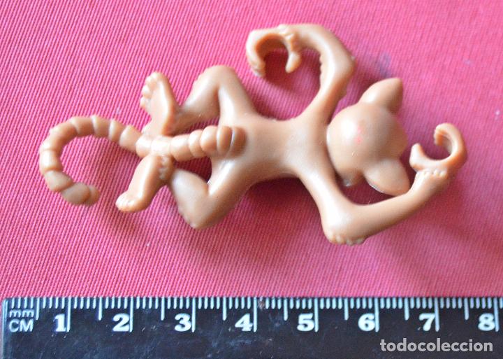 Figuras de goma y PVC: MONO - FIGURA DE PLASTICO DURO - Foto 2