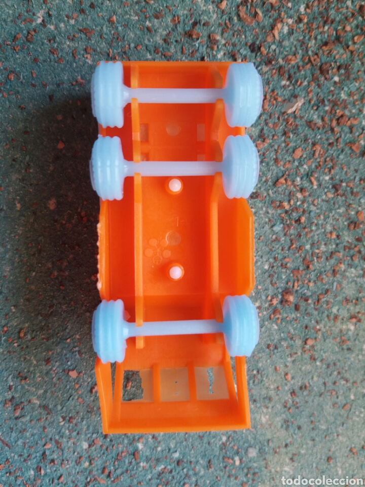 Figuras de goma y PVC: Cami&oacute;n Cisterna en Plastico. Pipero. - Foto 5