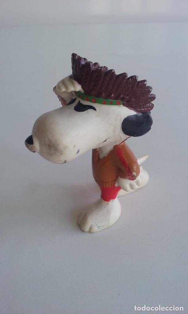 Figuras de goma y PVC: FIGURA EN GOMA SNOOPY INDIO. - Foto 2