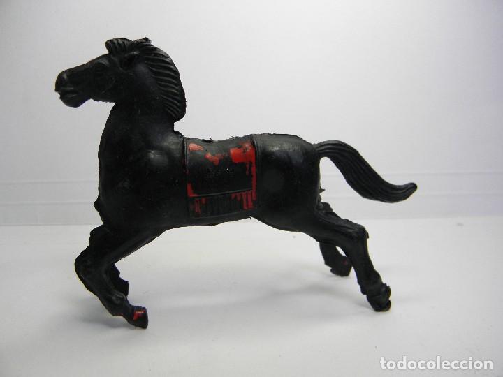 Figuras de goma y PVC: CABALLO DE LAFREDO - Foto 1