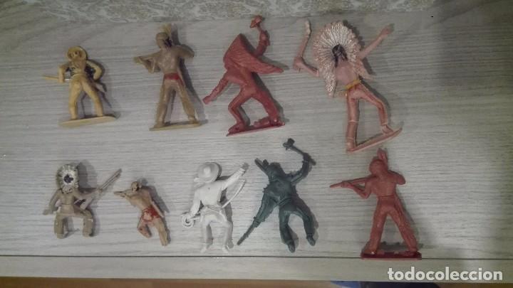 Figuras de goma y PVC: LOTE ANTIGUOS INDIOS Y VAQUEROS COMANSI - Foto 2