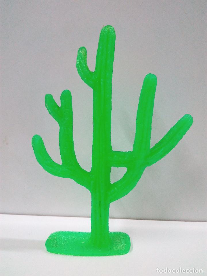 Figuras de goma y PVC: CACTUS . COMPLEMENTO PARA DECORADO DEL OESTE - Foto 1