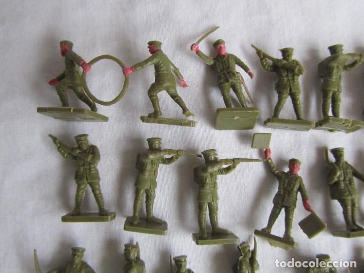 Figuras de goma y PVC: 34 soldaditos Airfix de la PGM - Foto 4