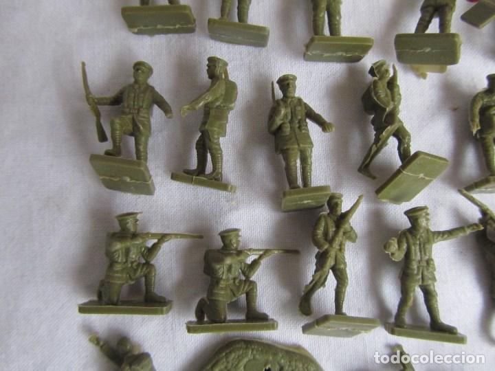 Figuras de goma y PVC: 34 soldaditos Airfix de la PGM - Foto 6