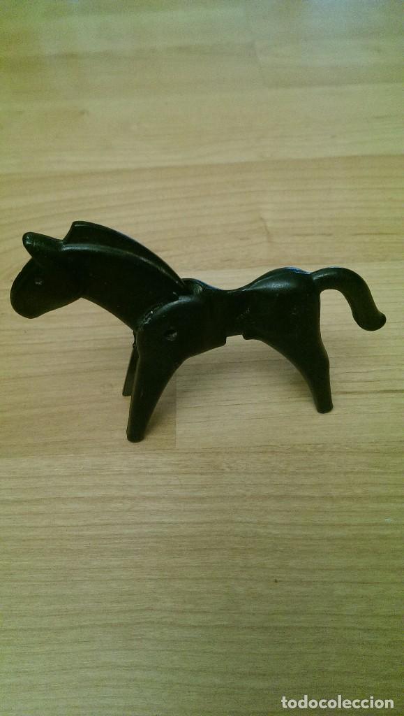 Rubber and PVC Figures: CABALLO NEGRO ARTICULADO GEOBRA