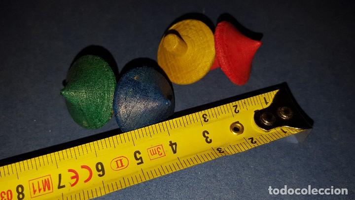 Figuras de goma y PVC: 4 PEONZAS DE MADERA A&Ntilde;OS 70 - Foto 1