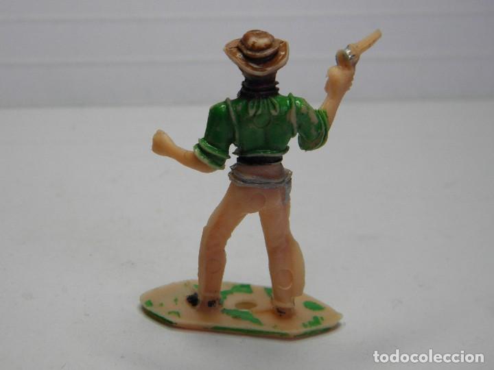 Figuras de goma y PVC: VAQUERO DE COMANSI 5 CM. - Foto 2