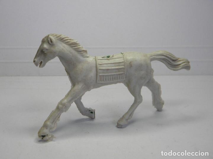 Figuras de goma y PVC: CABALLO DE LAFREDO - Foto 1