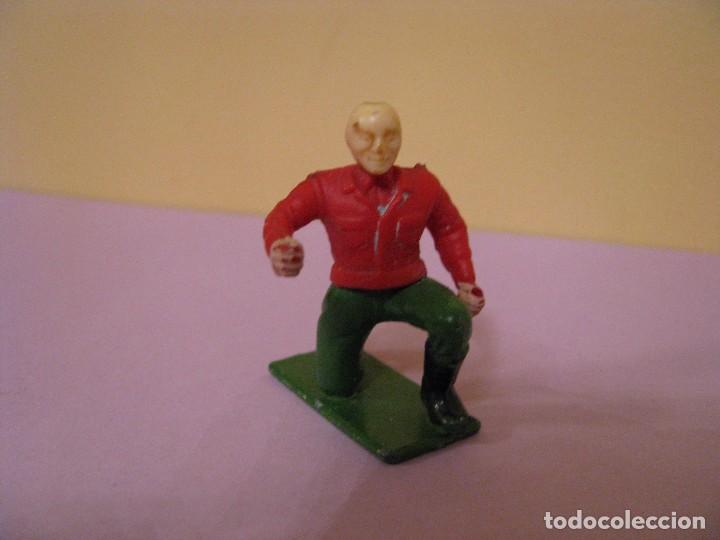 Figuras de Goma y PVC: FIGURA DE GUISVAL. MADE IN SPAIN.
