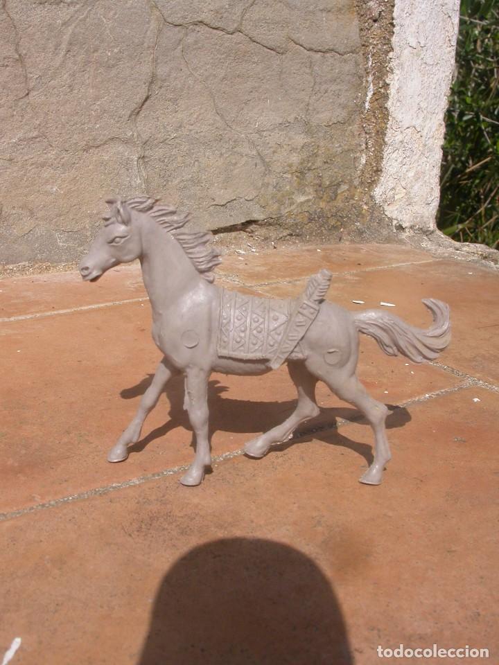 Figuras de goma y PVC: FIGURA COMANSI - Foto 1