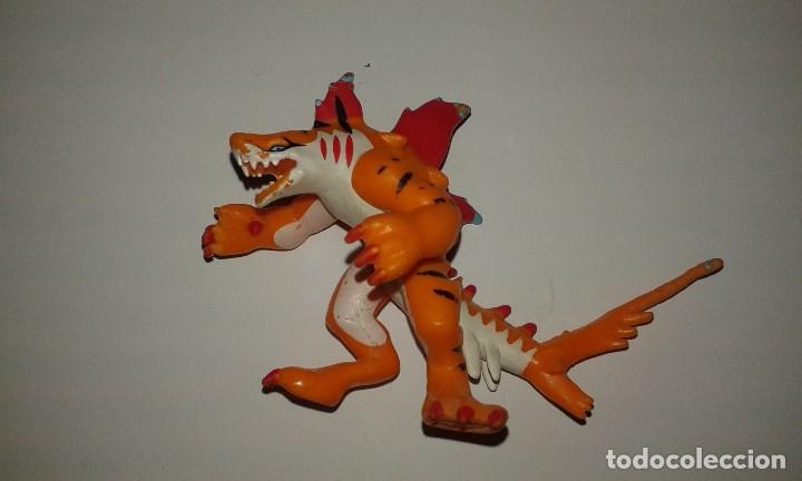 Figuras de goma y PVC: INVIZIMALS FIGURA DE PVC - Foto 1
