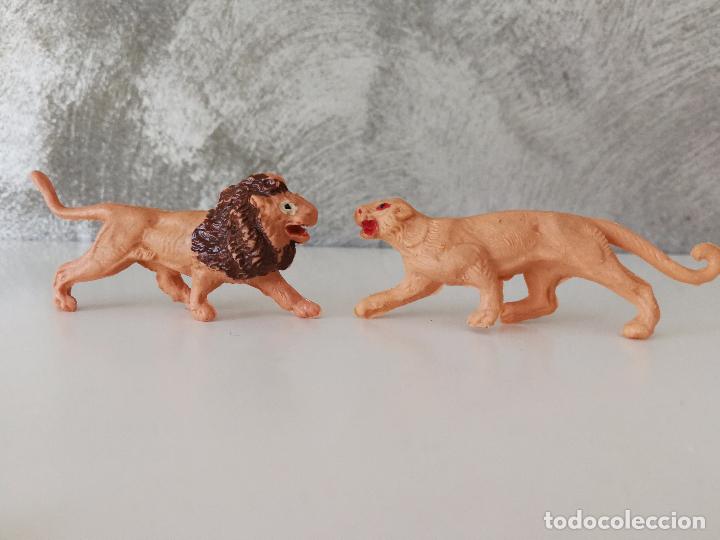 Figuras de goma y PVC: LEON Y LEONA REAMSA - Foto 1