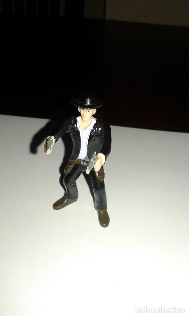 Figuras de Goma y PVC: VAQUERO CON DOS PISTOLAS FIGURA DE PVC INDIOS Y VAQUEROS OESTE AMERICANO