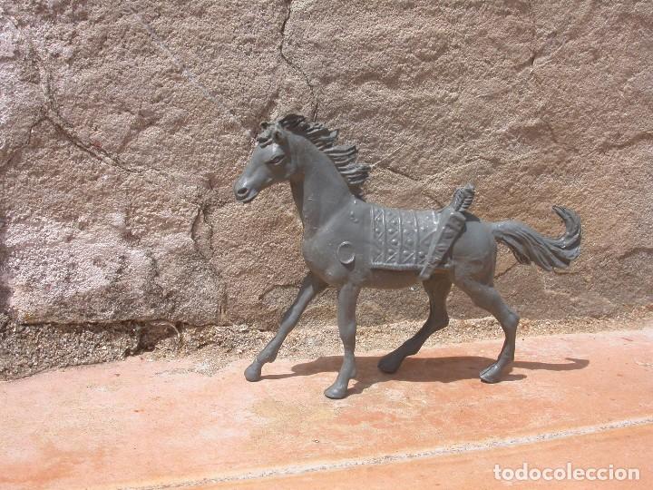 Figuras de goma y PVC: FIGURA COMANSI - Foto 1