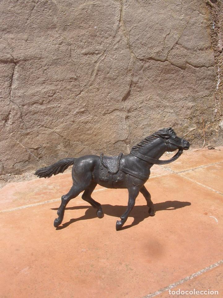 Figuras de goma y PVC: FIGURA PECH - Foto 1