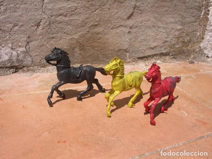 Figuras de goma y PVC: FIGURA COMANSI - Foto 1