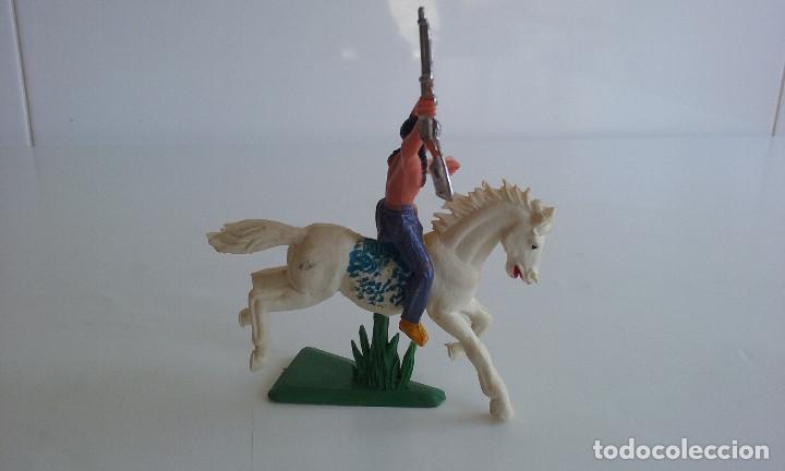 Figuras de goma y PVC: INDIO A CABALLO OESTE JECSAN. - Foto 2