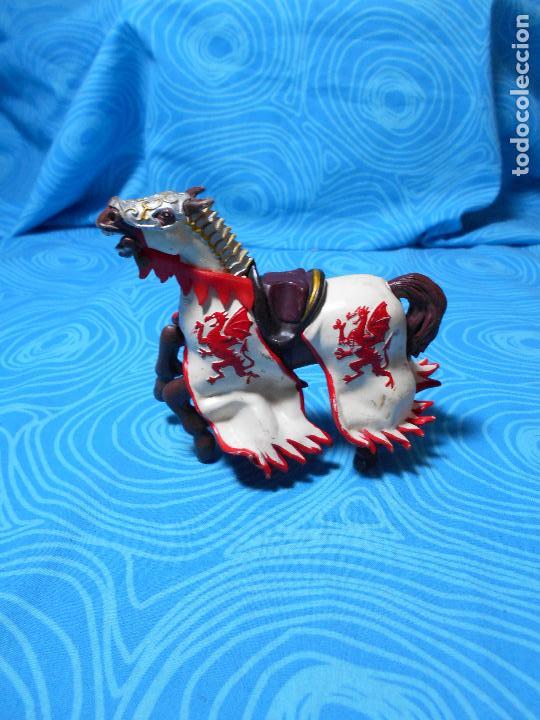 Figuras de goma y PVC: CABALLO DE PAPO 2004 ( REF 3) - Foto 1