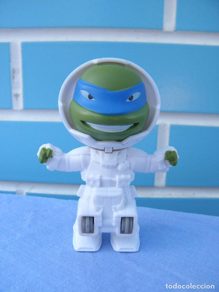 Figuras de goma y PVC: Mu&ntilde;eco Leonardo de las Tortugas Ninja - Foto 1