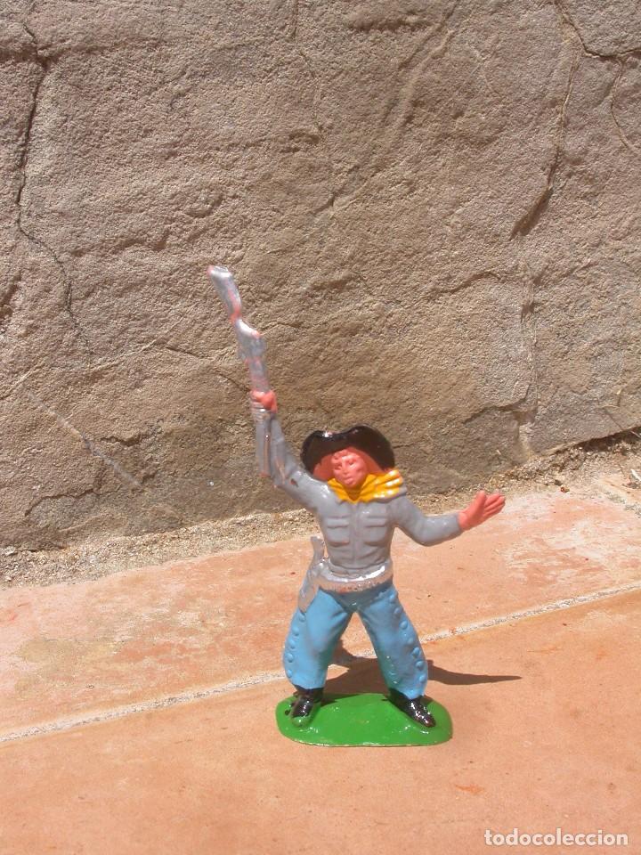 Figuras de goma y PVC: FIGURA PECH - Foto 1