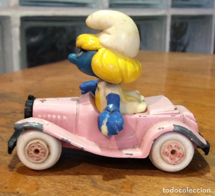 Figuras de goma y PVC: PITUFINA CON COCHE - Foto 4