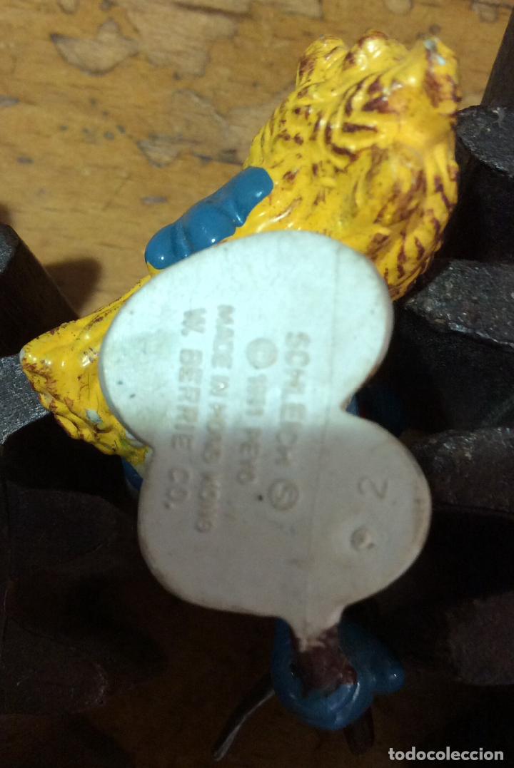 Figuras de goma y PVC: ANTIGUO PITUFO GRANGERO - Foto 3