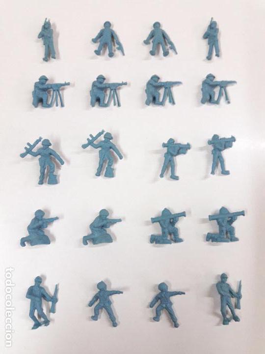 Figuras de goma y PVC: LOTE DE SOLDADITOS . DUNKIN - Foto 1
