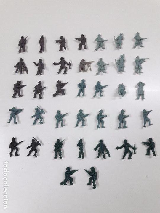 Figuras de goma y PVC: SOLDADOS DE DIFERENTES EJERCITOS DUNKIN - Foto 2