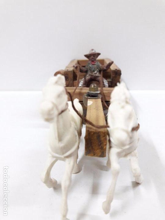 Figuras de goma y PVC: CARRETA DE MADERA CON CONDUTOR - Foto 3