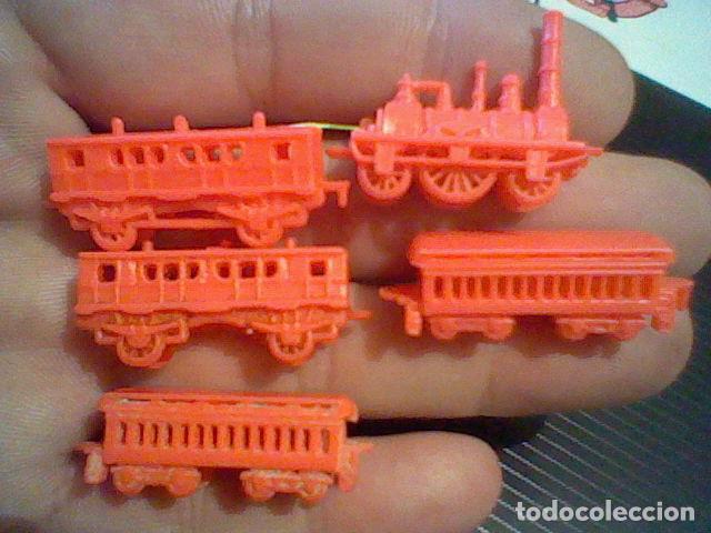 Gummi- und PVC-Figuren: lote tren vag&oacute;nes  pasajeros promocional Conguitos antiguos  pl&aacute;stico naranja