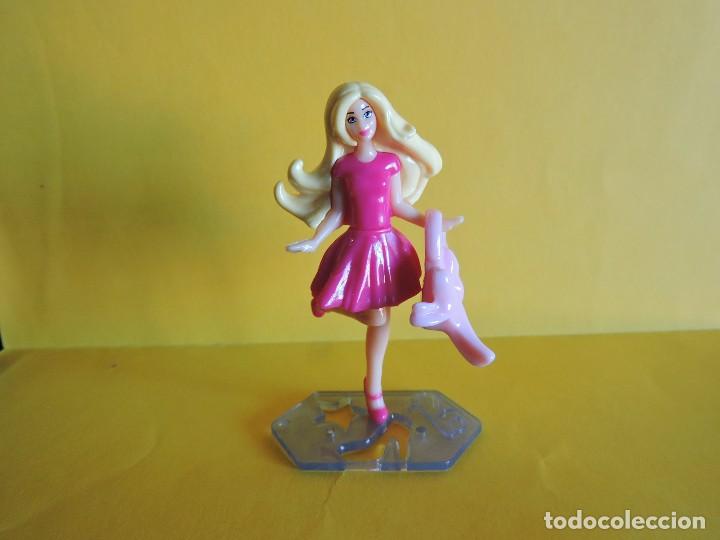 Figuras de goma Kinder: Miniatura Kinder - BARBIE - SD577 - Foto 2