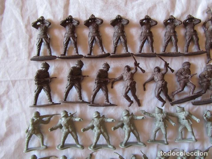 Figuras de goma y PVC: 64 soldaditos de pl&aacute;stico - Foto 5