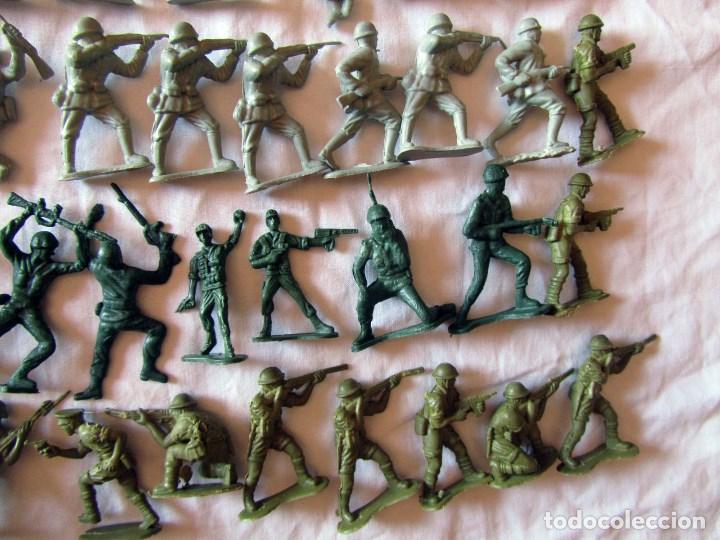 Figuras de goma y PVC: 64 soldaditos de pl&aacute;stico - Foto 8