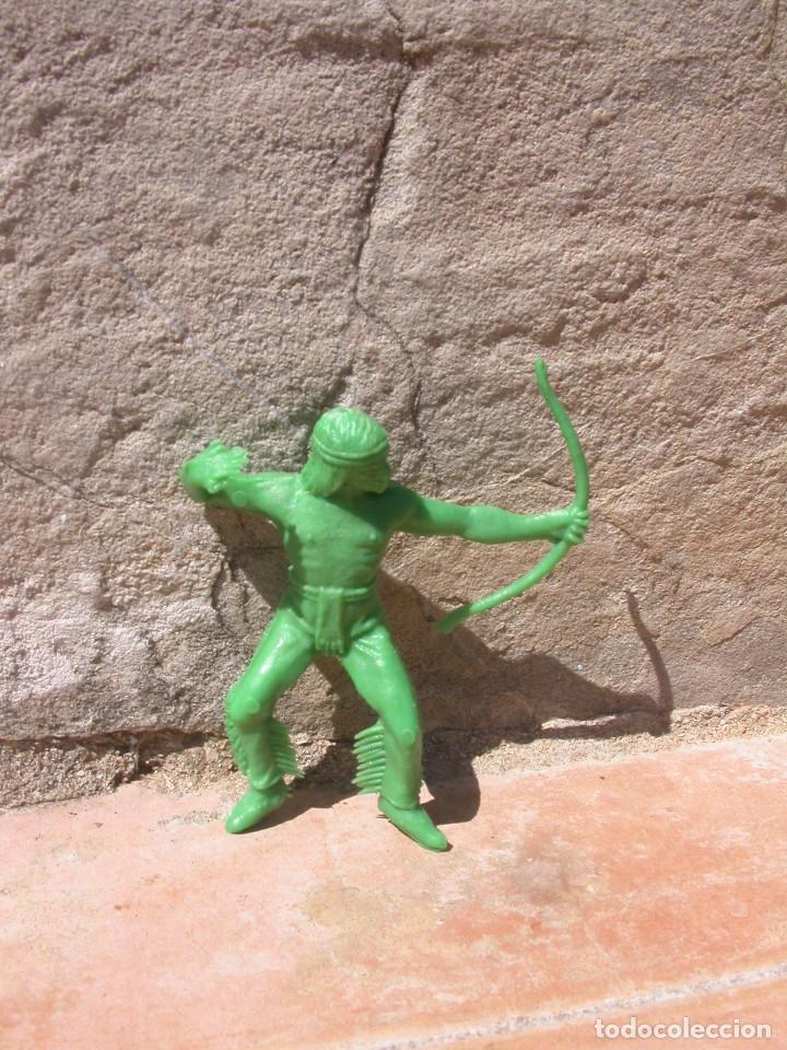 Figuras de goma y PVC: FIGURA PECH - Foto 1