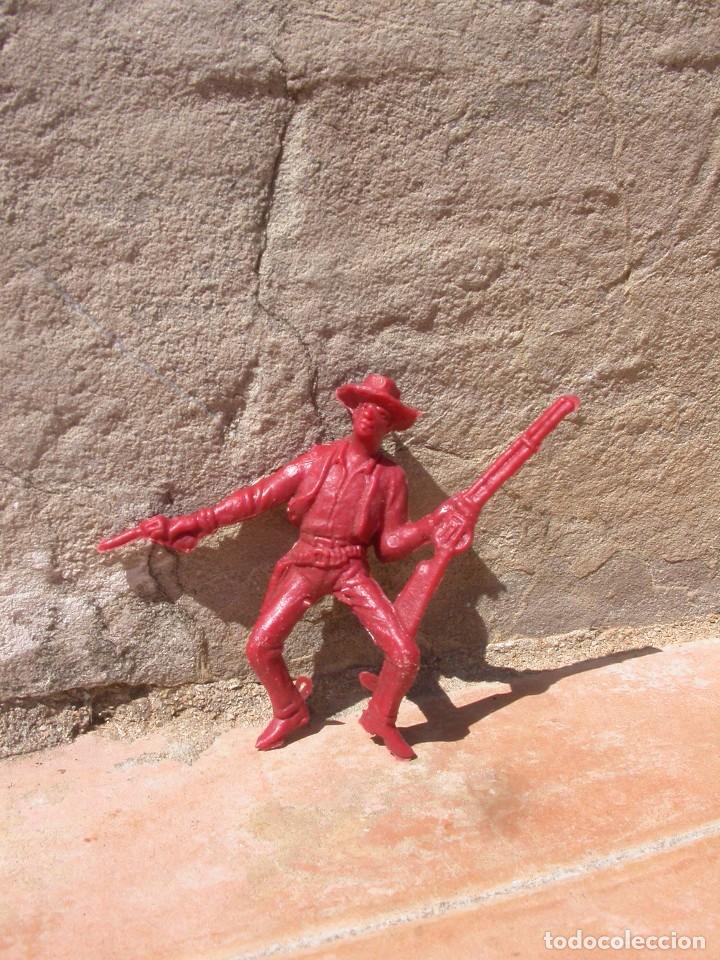 Figuras de goma y PVC: FIGURA PECH - Foto 1