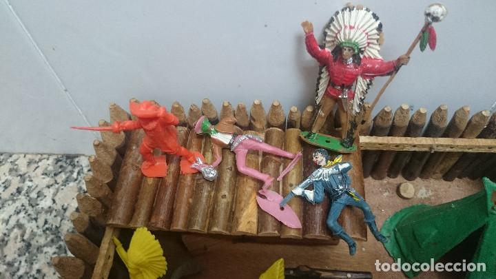 Figuras de goma y PVC: ANTIGUO FORT TEXAS DE MADERA CON ACCESORIOS - Foto 2