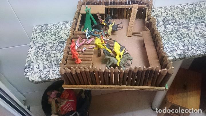 Figuras de goma y PVC: ANTIGUO FORT TEXAS DE MADERA CON ACCESORIOS - Foto 7
