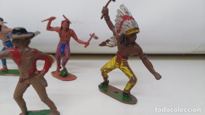 Figuras de goma y PVC: lote de indios y vaqueros de  pech y jecsan antiguos - Foto 5