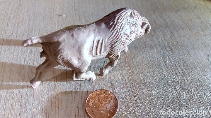 Figuras de goma y PVC: Comansi, figura pl&aacute;stico bisonte - Foto 2